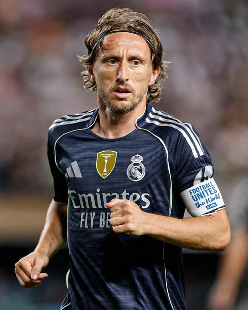 波特确定不与老将安东尼奥续约：也许他会负责U21梯队