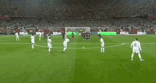 天空体育：张伯伦目前正在阿森纳训练，同时筹划下一步动向