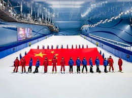 塞尔希-多明格斯：伊尼戈拥有领袖气质；目标是回到巴萨踢球